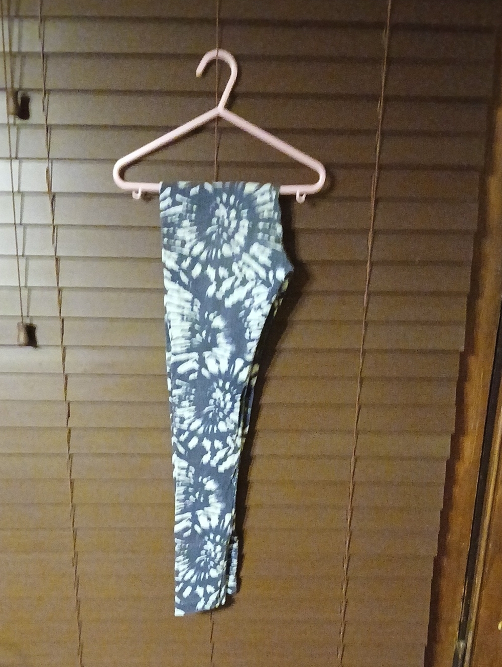 wonder nation Navy and White Spiral Tie-Dye Jeggings